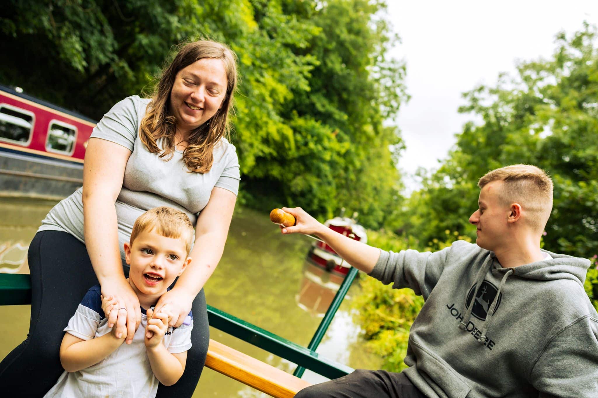 August bank holiday family canal boat breaks